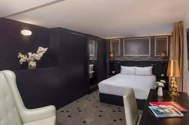 スーペリアールーム, NH Collection Paris Ponthieu Champs-Élysées