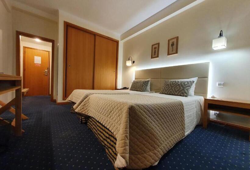 Номер Стандарт, Cabecinho