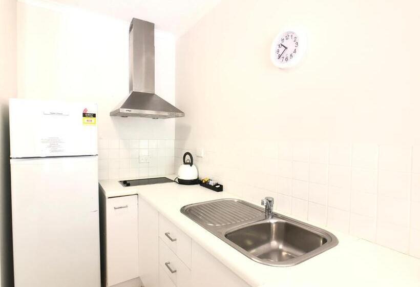 1 Bedroom Premium Apartment Garden View, Cairns Beach Resort