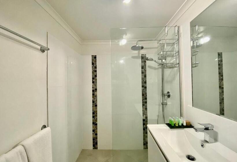 1 Bedroom Premium Apartment Garden View, Cairns Beach Resort