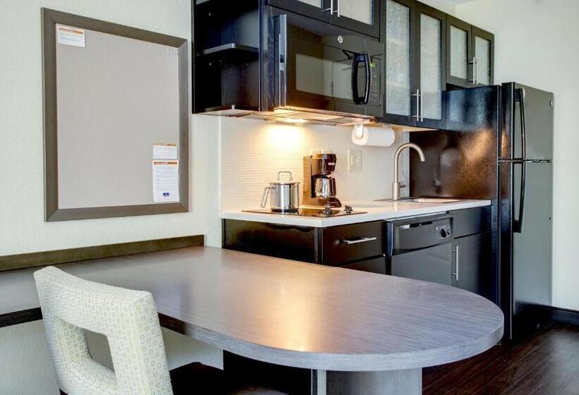 Студия Стандарт, Candlewood Suites Raleigh Crabtree, An Ihg
