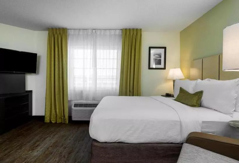 اتاق استاندارد, Candlewood Suites Raleigh Crabtree, An Ihg