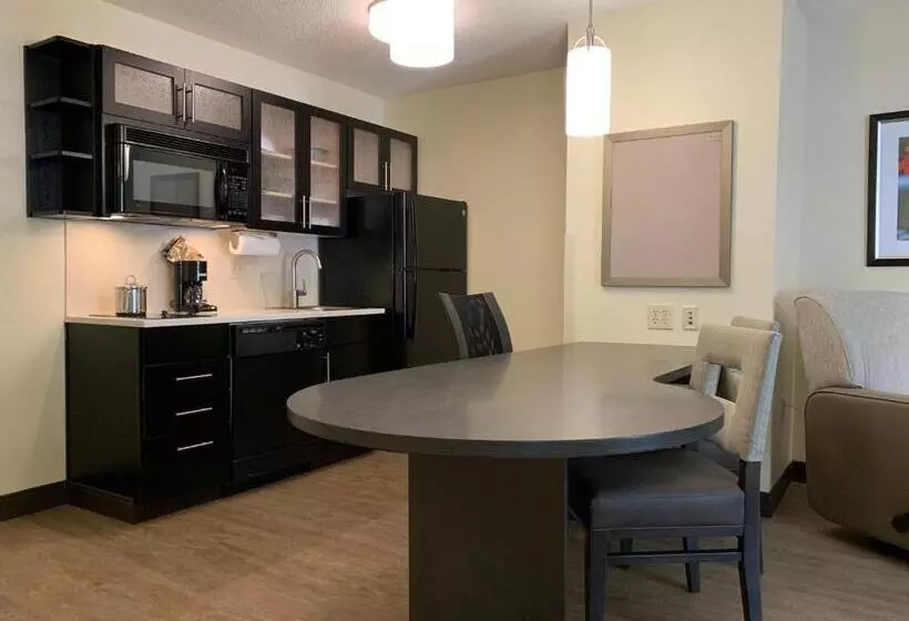 اتاق استاندارد برای معلولان, Candlewood Suites Raleigh Crabtree, An Ihg