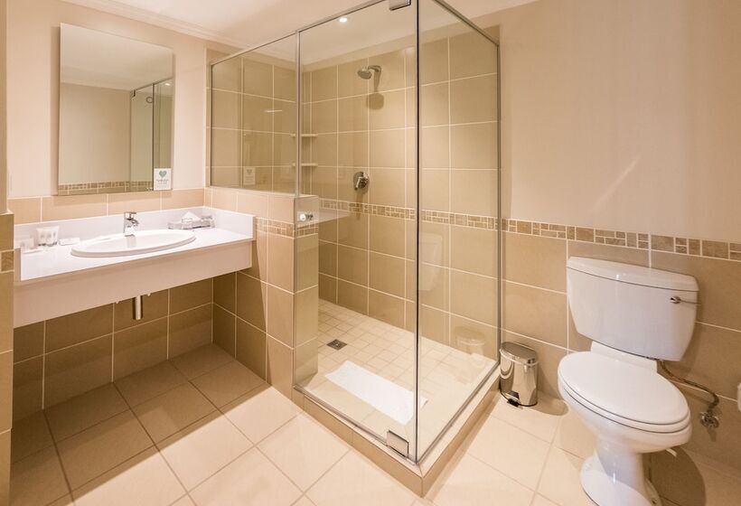 إستوديو قياسى, City Lodge Hotel Eastgate