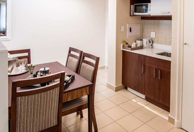 إستوديو قياسى, City Lodge Hotel Eastgate