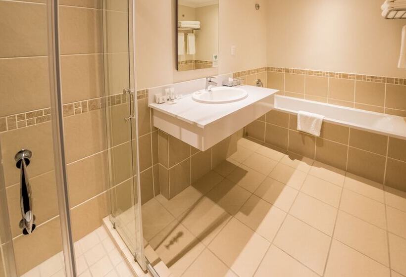 جناح, City Lodge Hotel Eastgate