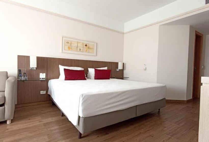 Номер Deluxe Кровать Кинг, Comfort Suites Londrina