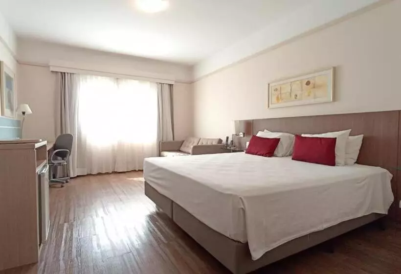 Deluxe-huone King-vuode, Comfort Suites Londrina