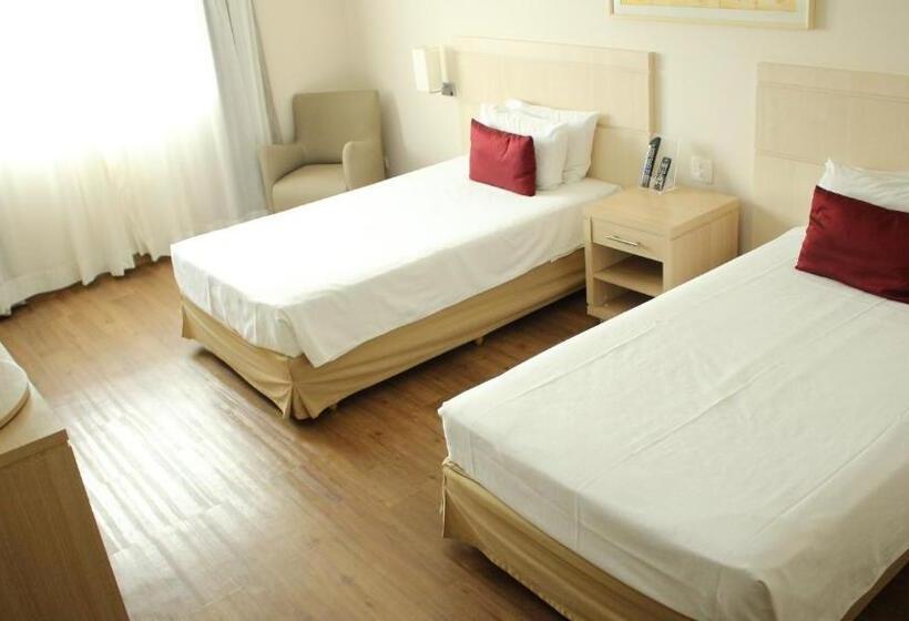 Номер Deluxe, Comfort Suites Londrina