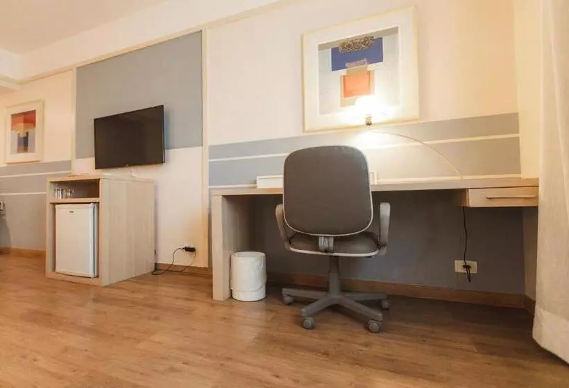 Superior Kolmen Hengen Huone, Comfort Suites Londrina