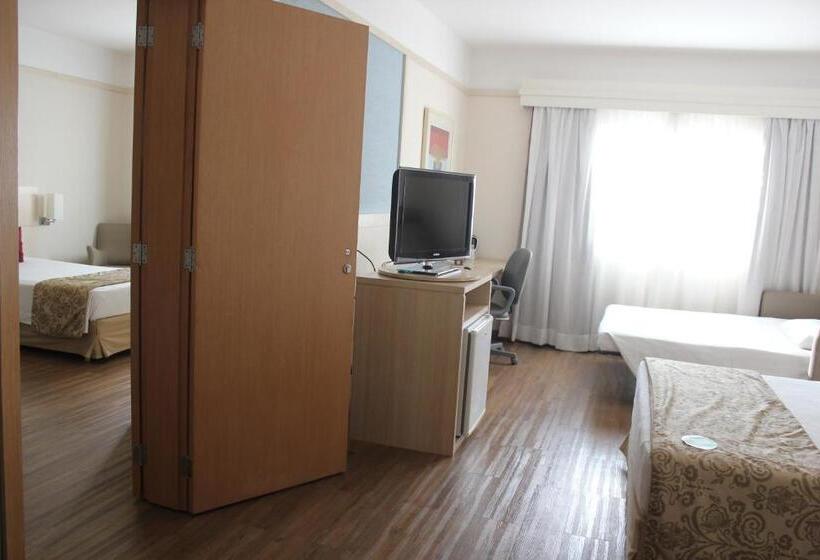 Семейный Номер, Comfort Suites Londrina