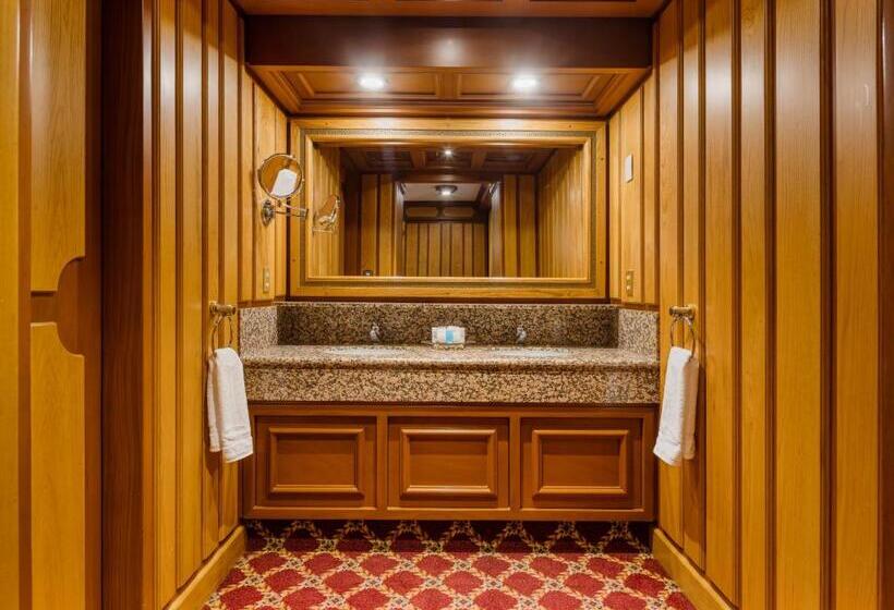 سوئیت پرزیدنت, Exe Alameda Reforma