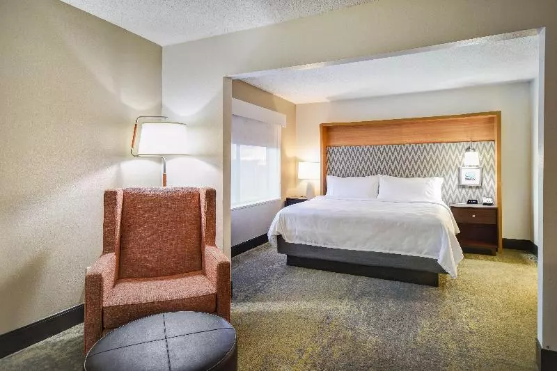 سوئیت با تخت بزرگ, Holiday Inn Allentown Bethlehem, An Ihg