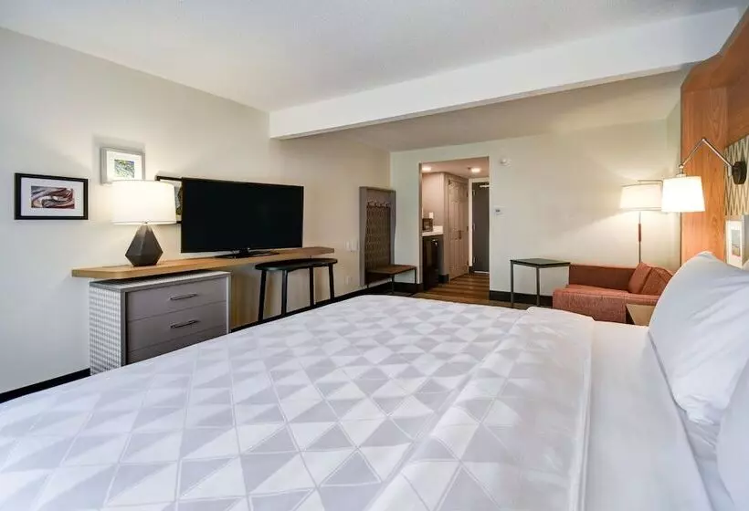 سوئیت برای معلولان, Holiday Inn Allentown Bethlehem, An Ihg