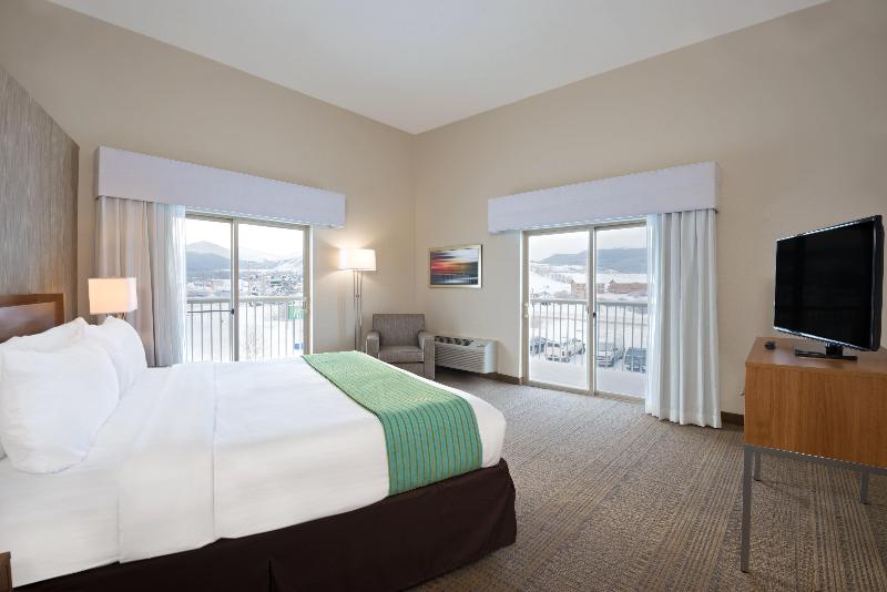 Люкс Кровать Кинг, Holiday Inn Express Hotel & Suites Fraser Winter Park Area, An Ihg