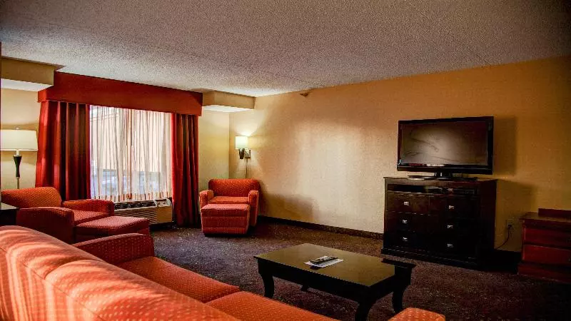 سوئیت با تخت بزرگ, Holiday Inn Express Tyler South, An Ihg