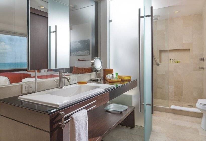 جناح كلوب بإطلالة على البحر, Intercontinental Presidente Cancun Resort