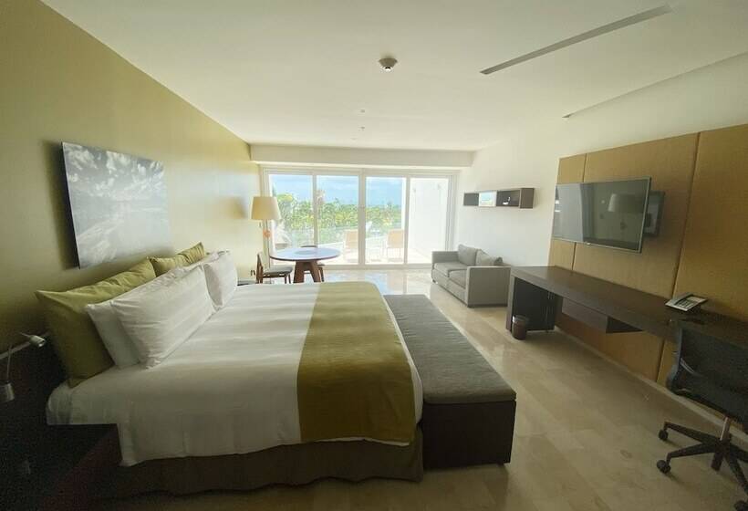 Cameră Club, Intercontinental Presidente Cancun Resort