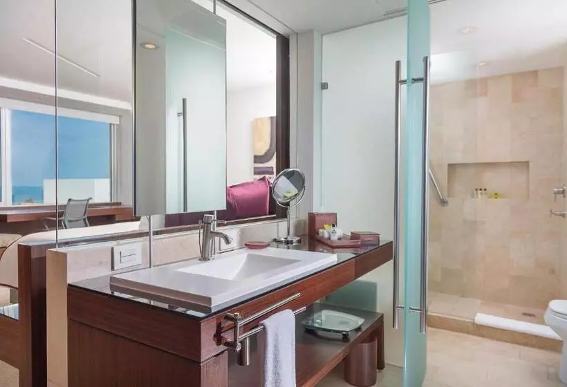 キングサイズベッドのクラシックルーム, Presidente Intercontinental Cancun Resort