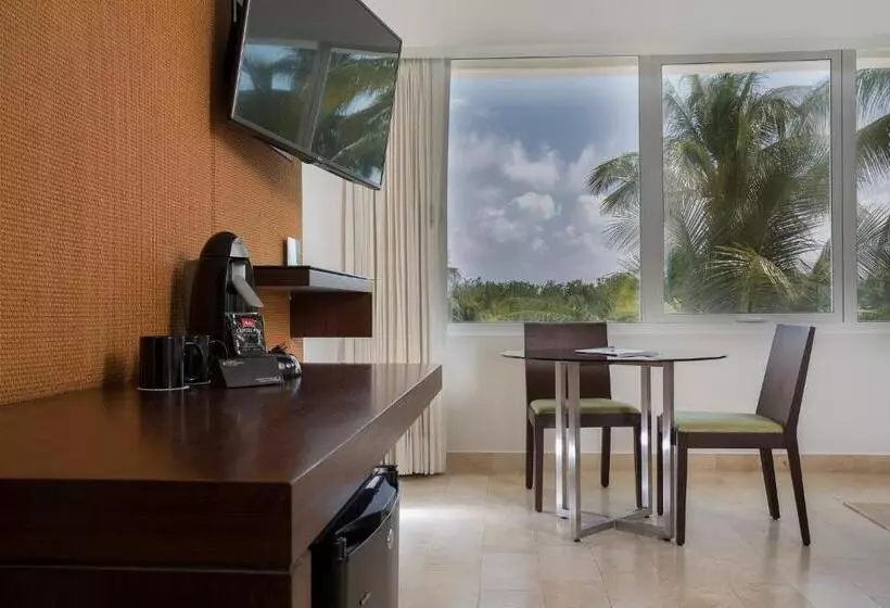 キングサイズベッドのクラシックルーム, Presidente Intercontinental Cancun Resort