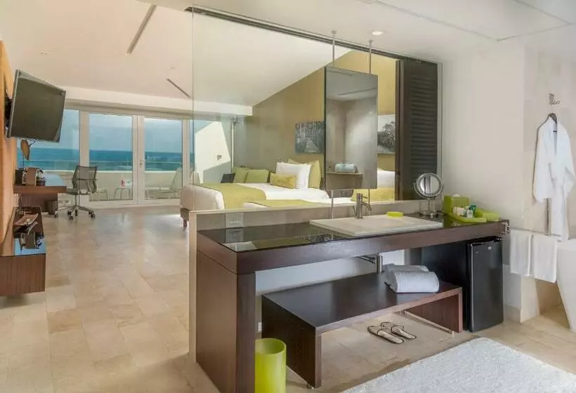 オーシャンビューのクラブルーム, Presidente Intercontinental Cancun Resort