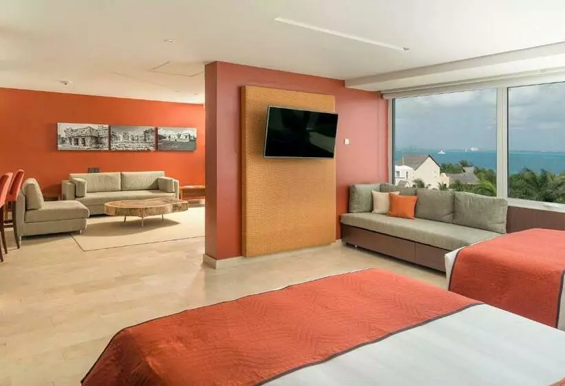 スイートクラブ シービュー, Presidente Intercontinental Cancun Resort