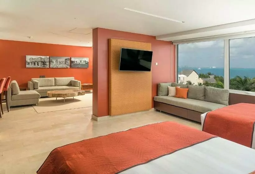 スイートクラブ シービュー, Presidente Intercontinental Cancun Resort