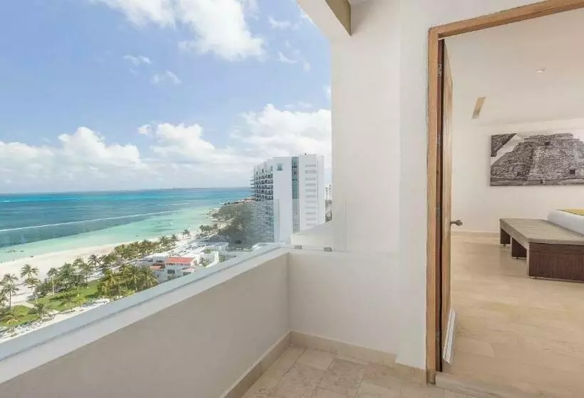 キングサイズベッドのスイートルーム, Presidente Intercontinental Cancun Resort