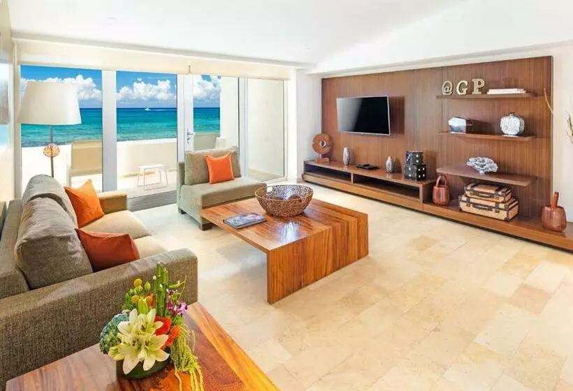 キングサイズベッドのスイートルーム, Presidente Intercontinental Cancun Resort