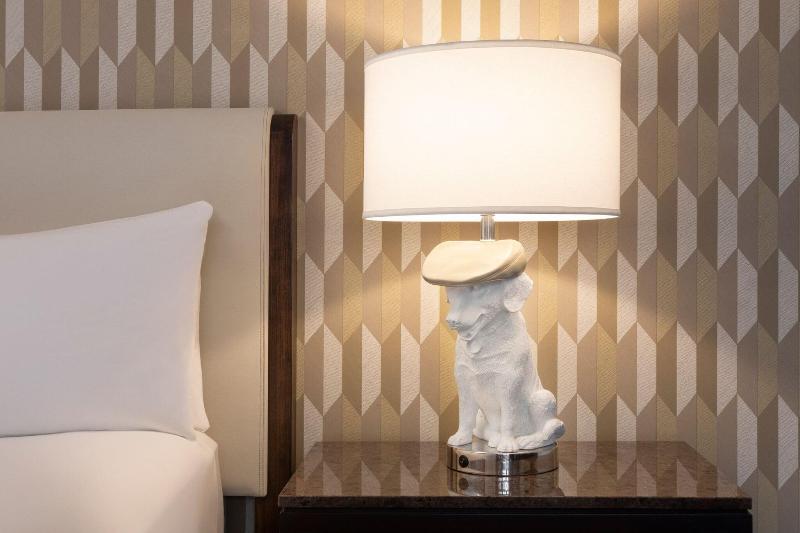 Люкс Кровать Кинг, Renaissance Phoenix Downtown