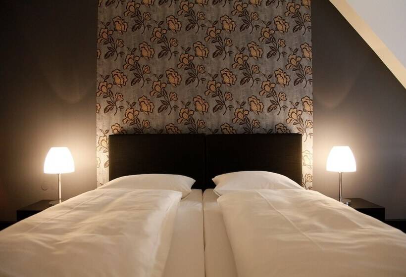 컴포트 싱글 룸, Schempp