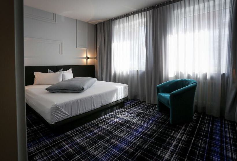 수피리어 룸, Schempp