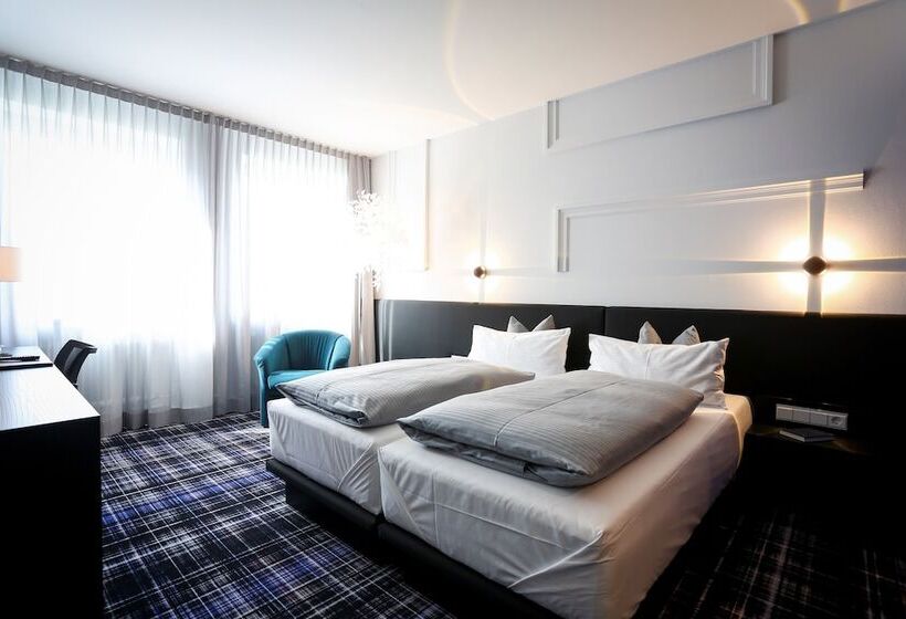 디럭스 룸, Schempp