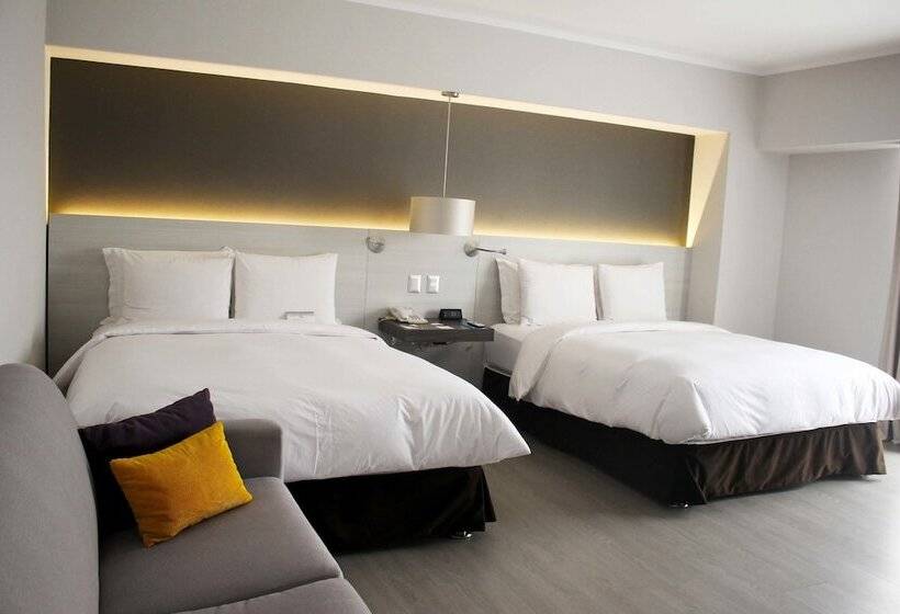 Полулюкс, Sol De Oro Hotel & Suites