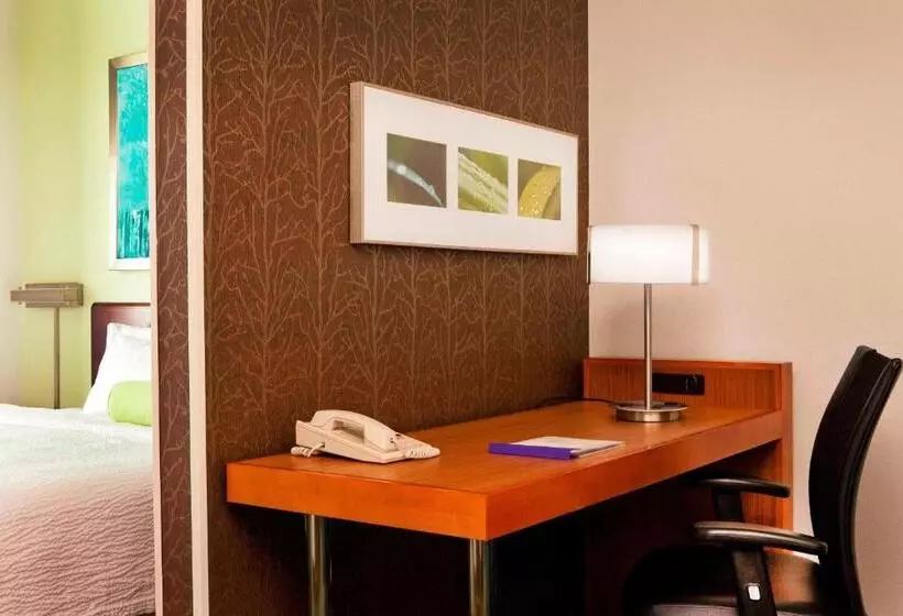 استودیوی استاندارد, Springhill Suites Boston Peabody
