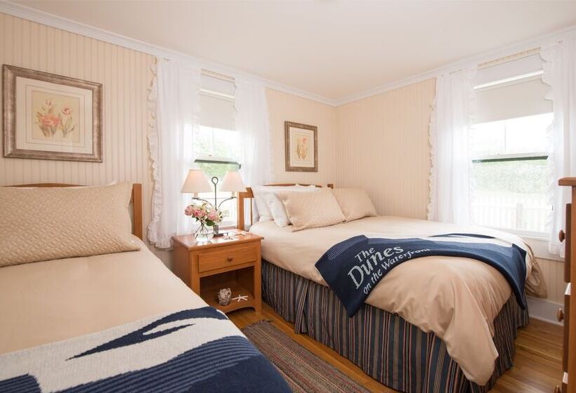 Дом 1 Спальня, The Dunes On The Waterfront