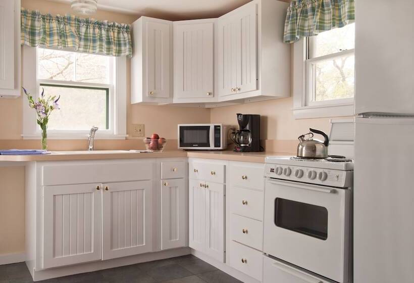 Дом 1 Спальня, The Dunes On The Waterfront