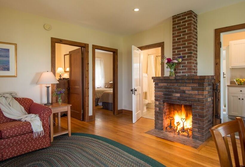 Дом 2 Спальни, The Dunes On The Waterfront