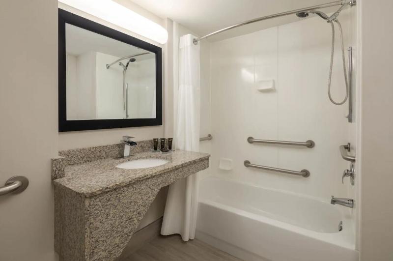 带大床的标准间, Wingate By Wyndham Atlanta Galleria/ Ballpark