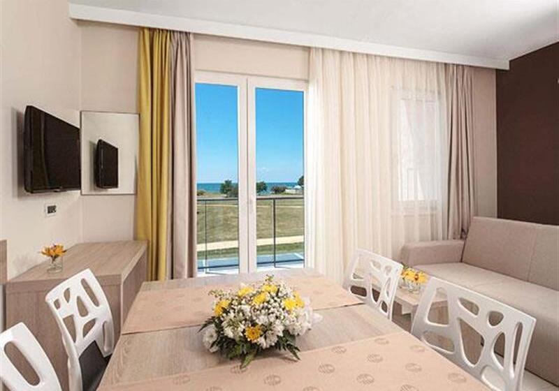 带大床的套房, Wingate By Wyndham Sylvania Toledo