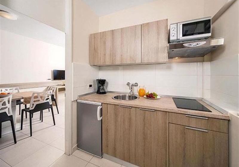 带大床的套房, Wingate By Wyndham Sylvania Toledo