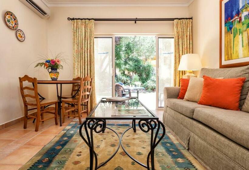 استودیوی استاندارد, Pestana Palm Gardens