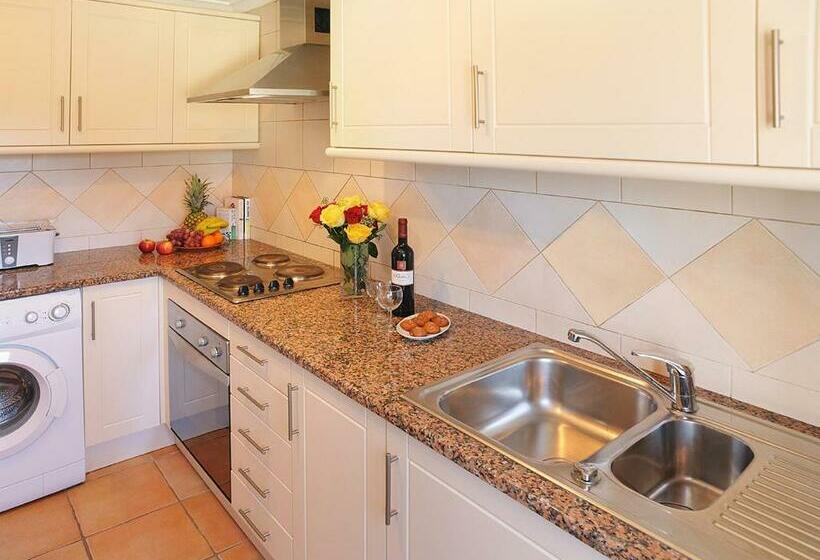 استودیوی استاندارد, Pestana Palm Gardens