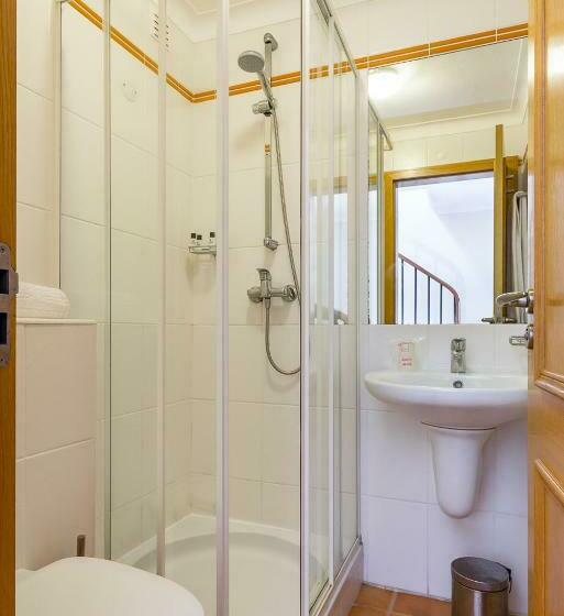 استودیوی استاندارد, Pestana Palm Gardens