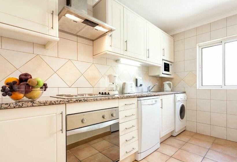 استودیوی استاندارد, Pestana Palm Gardens