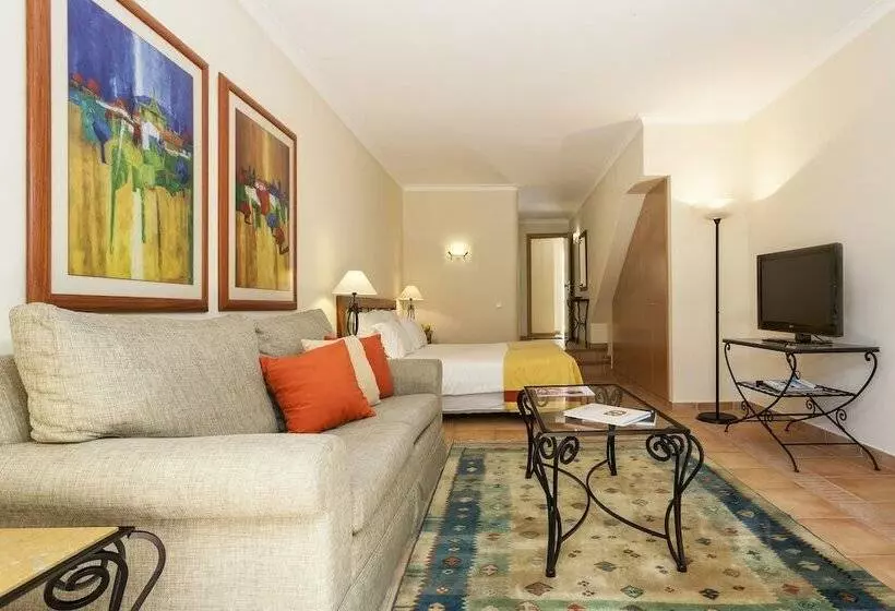 استودیوی استاندارد, Pestana Palm Gardens