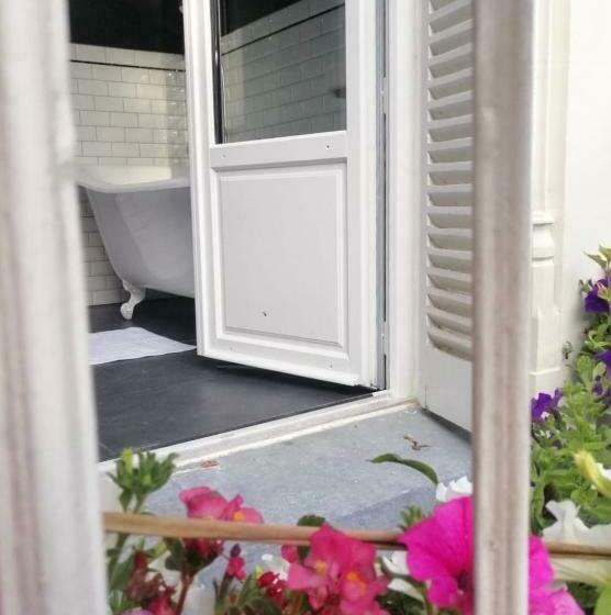 غرفة قياسية, Maison Clairbois