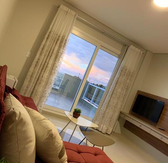 جناح مزوَّد بشرفة, Catarina