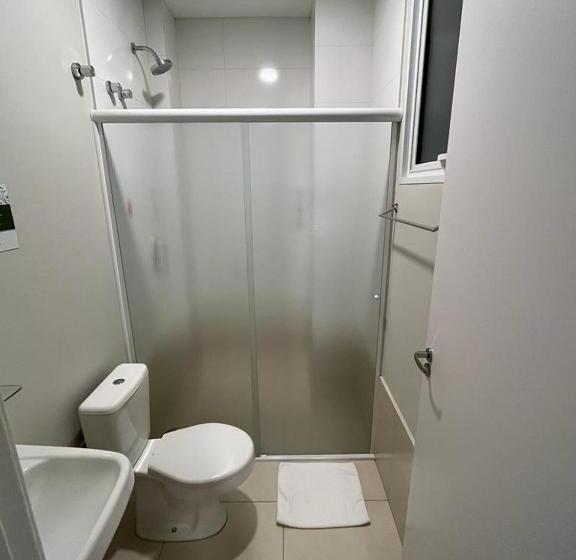 غرفة إدارية ثلاثية, Catarina