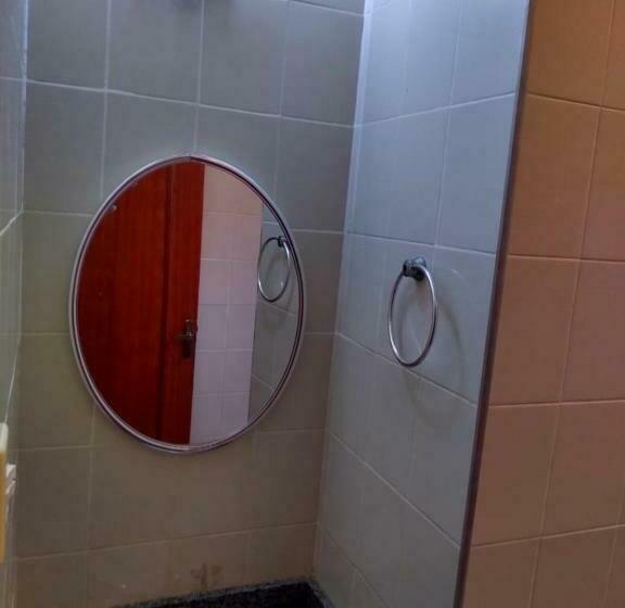 Habitació Triple Economy, Veredas